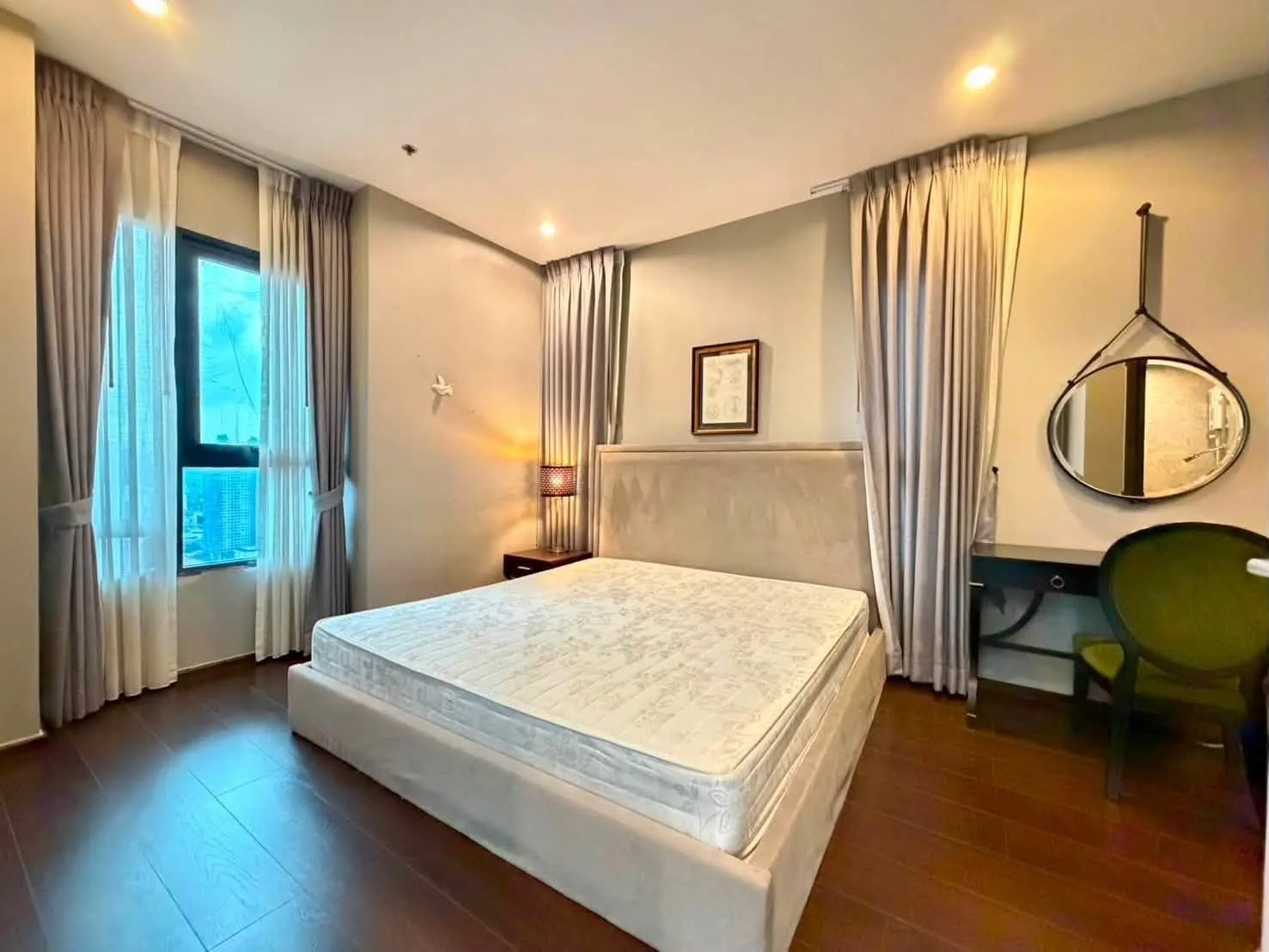 ให้เช่าคอนโด C Ekkamai ห้องมุม ชั้น 33 ใกล้เอกมัย–ทองหล่อ