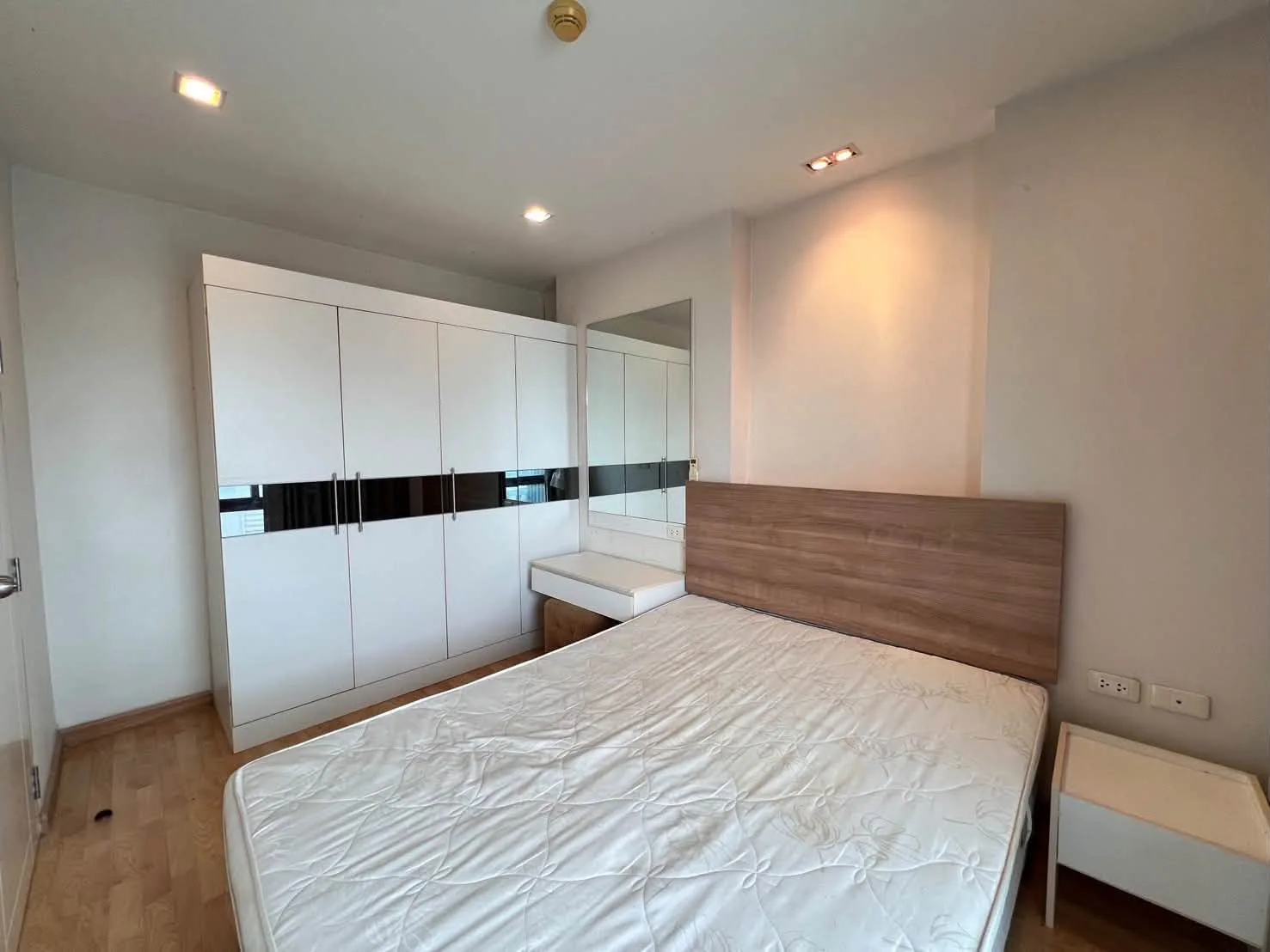 ให้เช่า Casa Condo Asoke-Dindaeng อโศก-ดินแดง ใกล้ MRT พระราม 9 1 ห้องนอน ราคา 12,000 บาท/เดือน