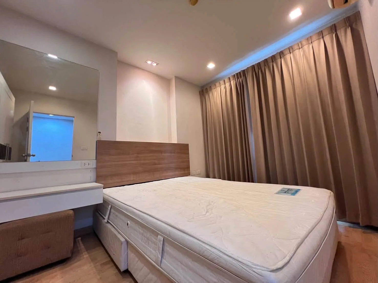 ให้เช่า Casa Condo Asoke-Dindaeng อโศก-ดินแดง ใกล้ MRT พระราม 9 1 ห้องนอน ราคา 12,000 บาท/เดือน