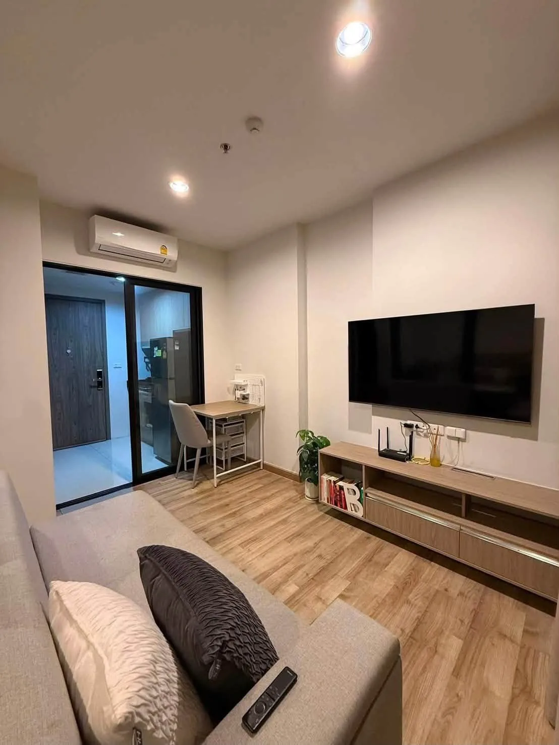 ให้เช่าคอนโด Niche Mono Sukhumvit Bearing ใกล้ BTS แบริ่ง 250 เมตร