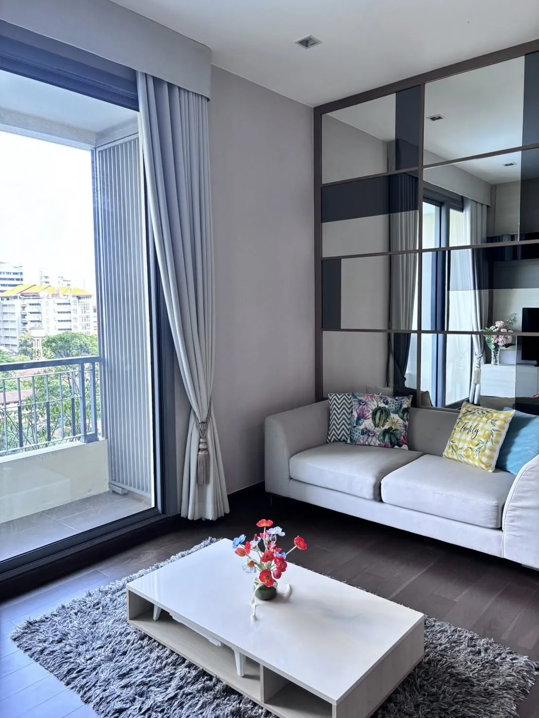 ให้เช่า Q Asoke อโศก–เพชรบุรี ใกล้ MRT เพชรบุรี 1 ห้องนอน ราคา 28,000 บาท/เดือน