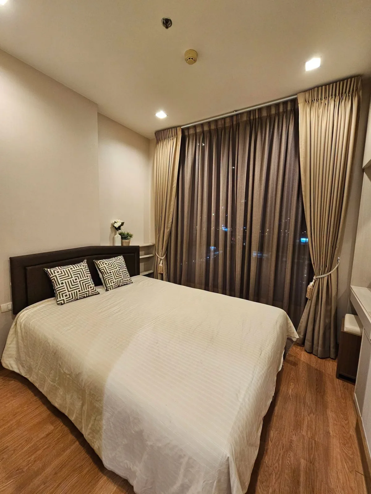 Q House Sukhumvit 79 ใกล้ BTS อ่อนนุช 2 ห้องนอน ชั้น 14 ห้องมุม