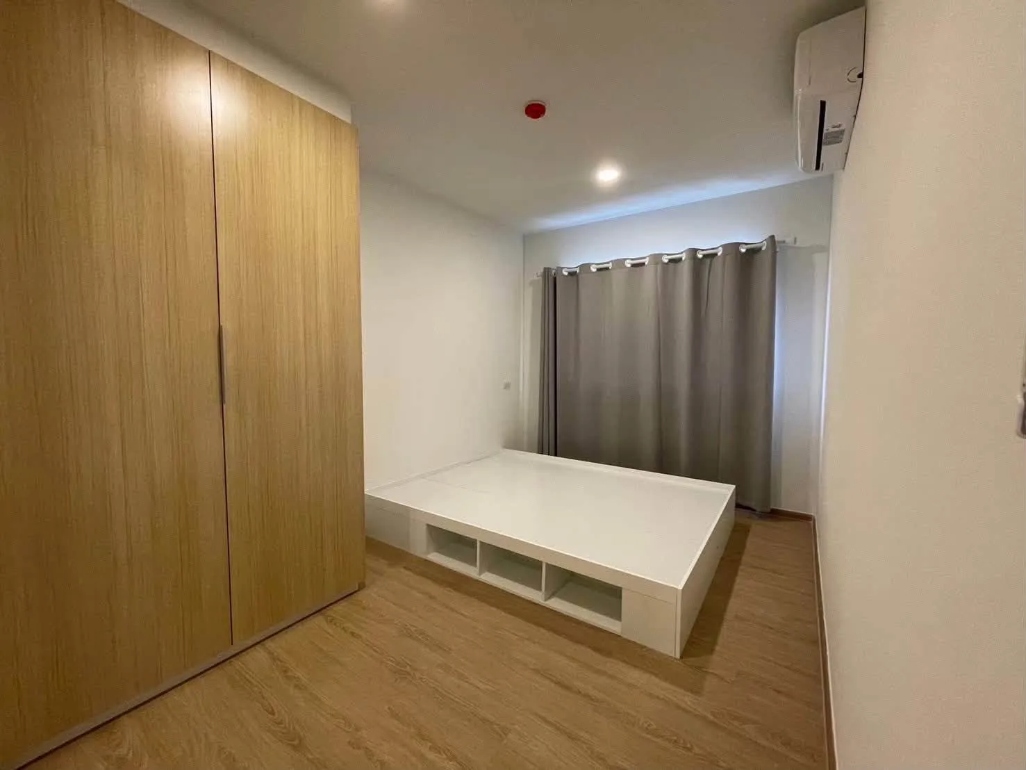 ให้เช่า Sena Eco Town Rangsit Station ทำเลรังสิต ใกล้มหาวิทยาลัยรังสิต ห้อง 28 ตร.ม. ราคา 8,000 บาท/เดือน