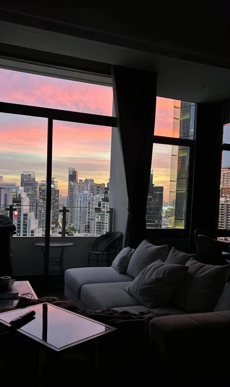 ให้เช่า The Diplomat 39 สุขุมวิท 39 ใกล้ BTS พร้อมพงษ์ 2 ห้องนอน ราคา 89,000 บาท/เดือน