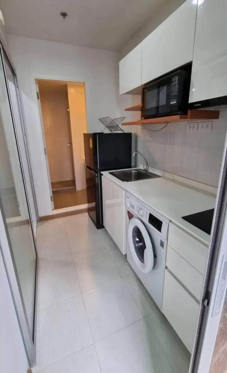 ให้เช่า เดอะ เพรสซิเดนท์ สาทร–ราชพฤกษ์ 3 Locationบางหว้า ใกล้ BTS–MRT บางหว้า 1 ห้องนอน Price 12,000 THB/month
