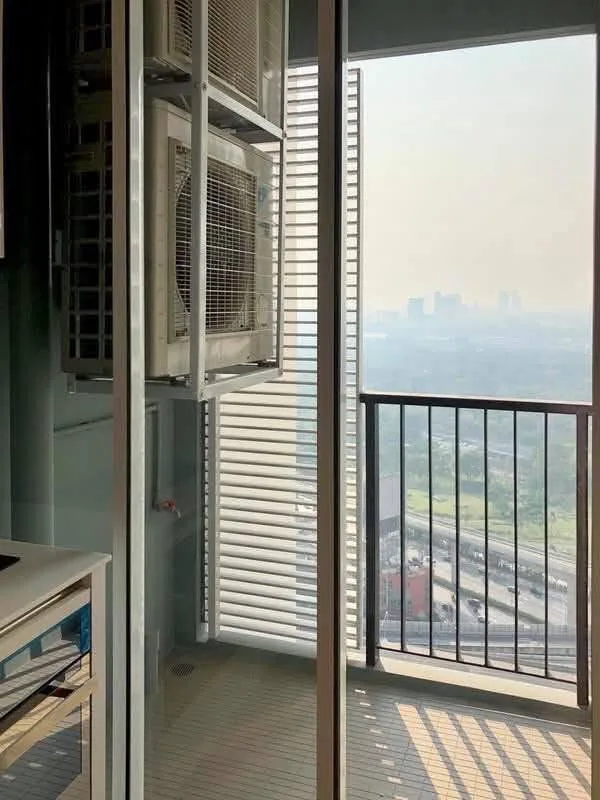 ให้เช่า The Saint Residences ห้องรีโนเวทใหม่ วิวสวน ใกล้ MRT พหลโยธิน