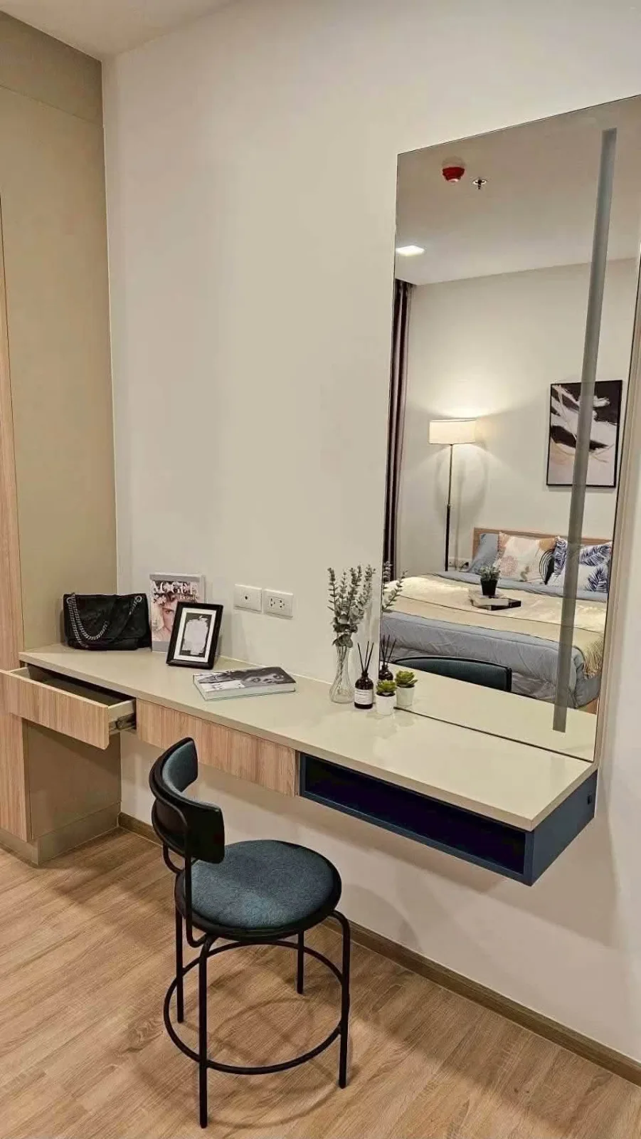 ให้เช่า XT Phayathai ห้องใหญ่ 42 ตร.ม. ห้องใหม่ ใกล้ BTS พญาไท